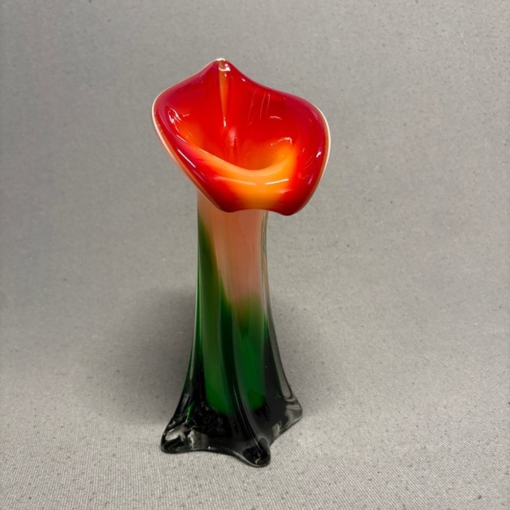Art‎ Glass Calla Lily Style Vase Red Green Clear Hand Blown Sculptural
